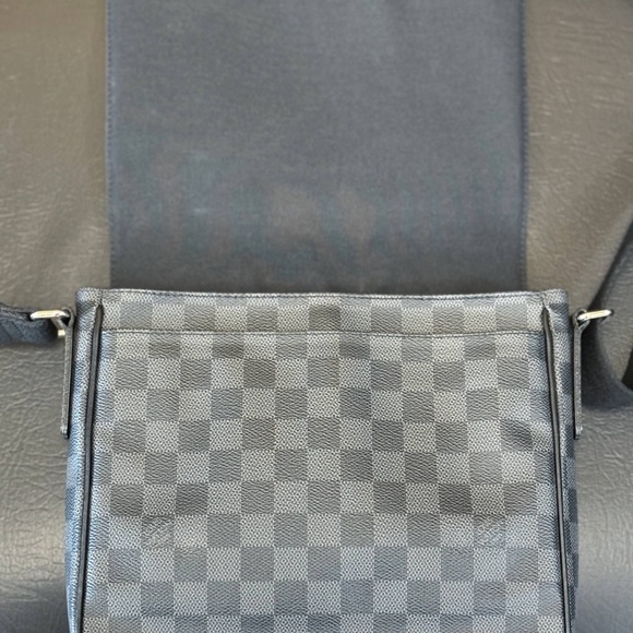 Authentic Louis Vuitton Damier Graphite District PM Messenger Bag - Picture 9 of 12